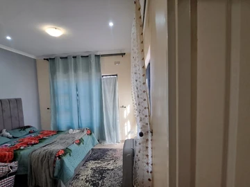 3 Bedroom Garden Flat