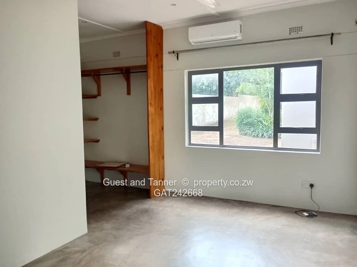 Beautiful Dual-Residence Property on 1,400sqm