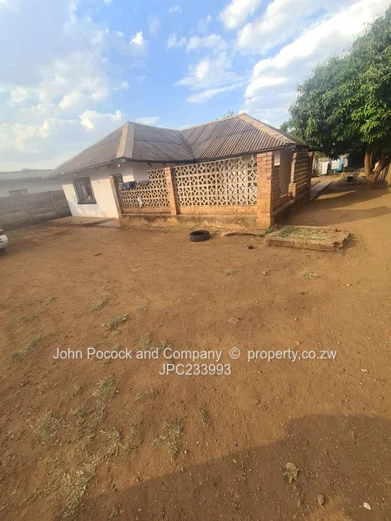 Investment Opportunity in Queens Park West, Bulawayo!  (Sole Mandate)