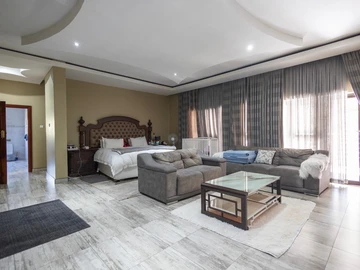 7 Bedroom Townhouse Complex