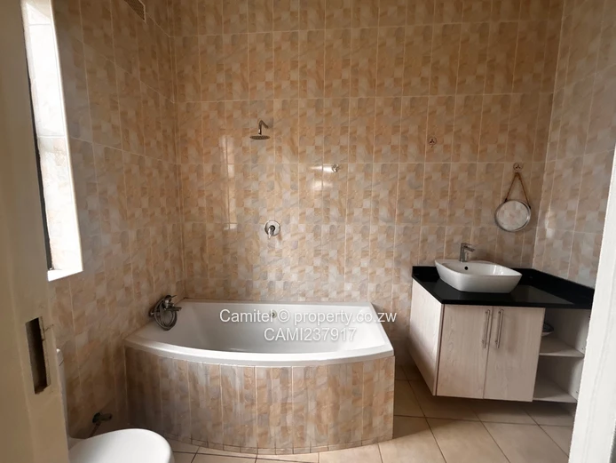 Greendale 5 Bedroom Gated Townhouse 