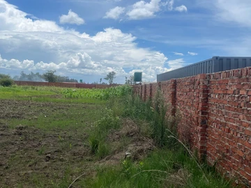 Commercial & Industrial Land