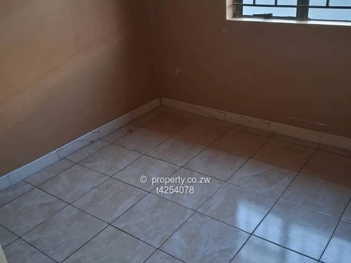 Madokero Estate house to rent 