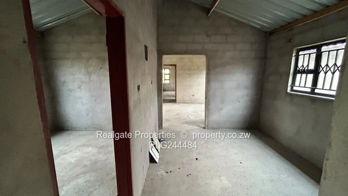 Three Bedroomed House In Cowdray Park