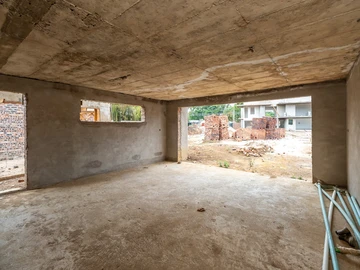 4 Bedroom Flat & Apartment