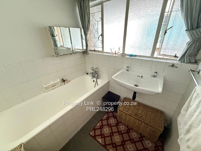 Unfurnished 4-Bed House with Pool Available Immediately