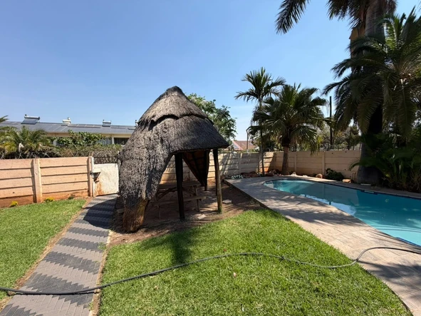 2 Bedroom Garden Flat