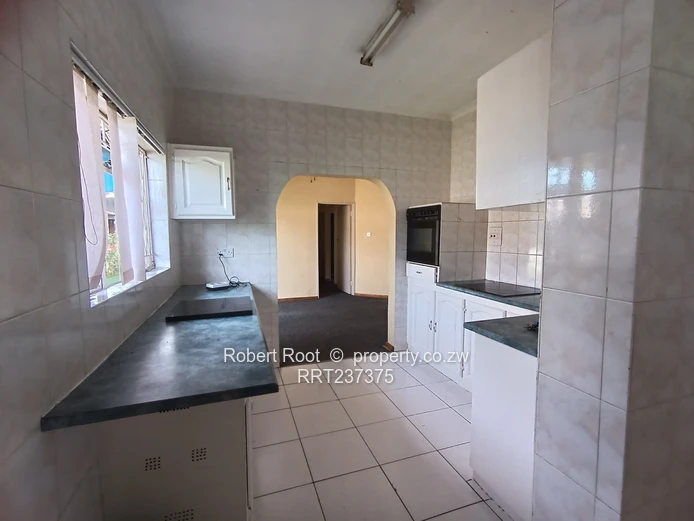 3 bed cluster home in Avondale West