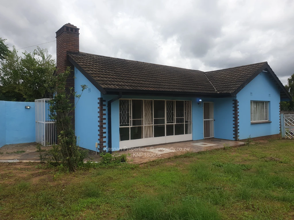 3 Bed Houses for Sale in Braeside KNP180606