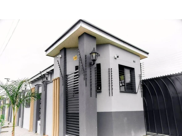 3 Bedroom Garden Flat