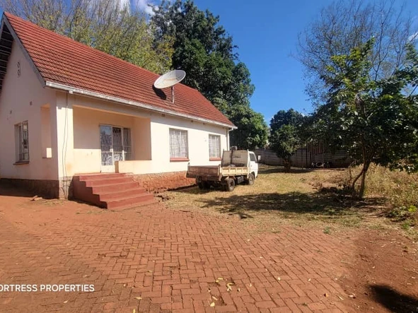 Shawasha Glenlorne Stand With 2 Cottages For Sale