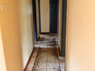 3 Bedroom Flat & Apartment