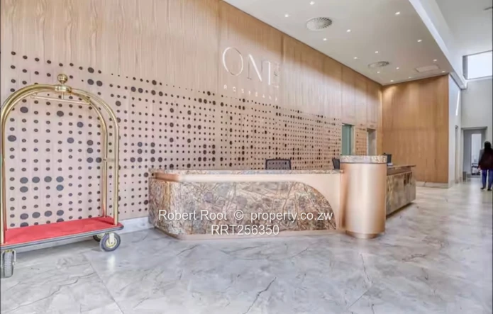 Modern, Stylish1 Bed Apartment in Rosebank (Sole Mandate)