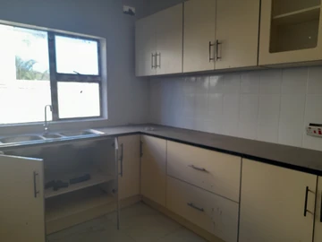 3 Bedroom Flat & Apartment