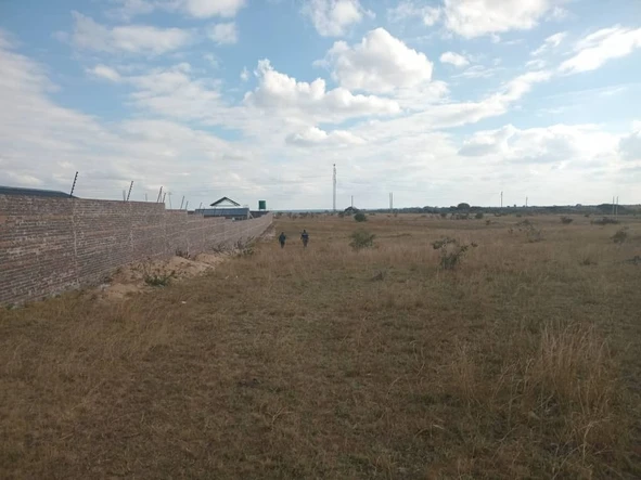 Commercial & Industrial Land