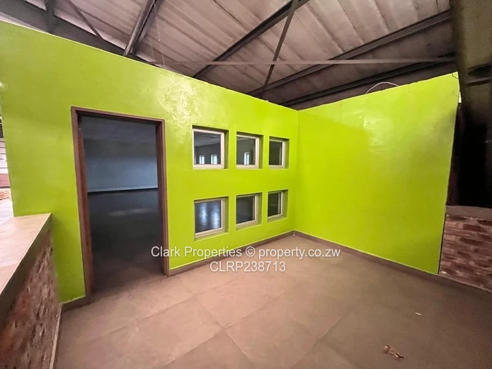 High-Exposure Commercial Property – Waterfalls