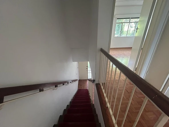 2 Bedroom Flat & Apartment