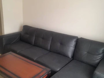 2 Bedroom Flat & Apartment