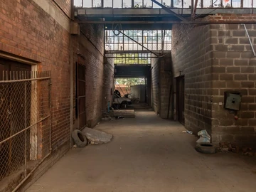 Warehouse & Factory