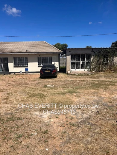 5 Bedroom House for Sale in Zimre Park.