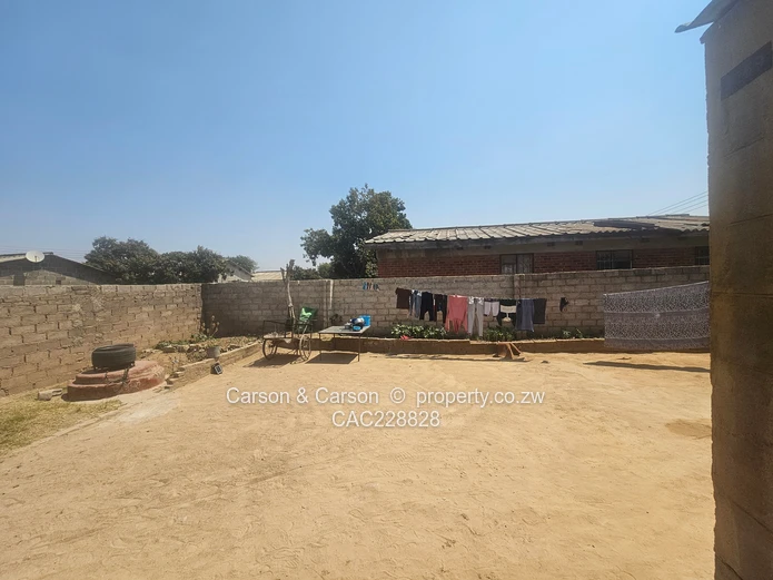 A core house for sale in Chitungwiza Unit D