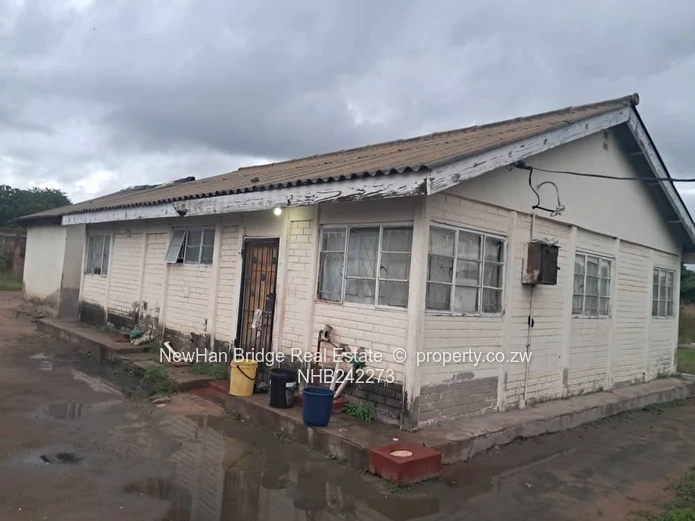 Waterfalls Prospect Stand wih a built up cottage (Sole Mandate)