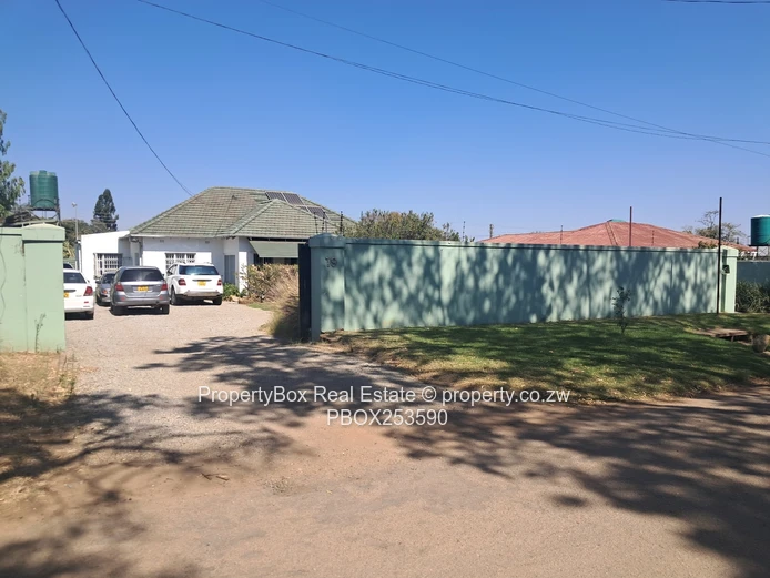 Eastlea Commercial Property for rent available 1 September 2026!
