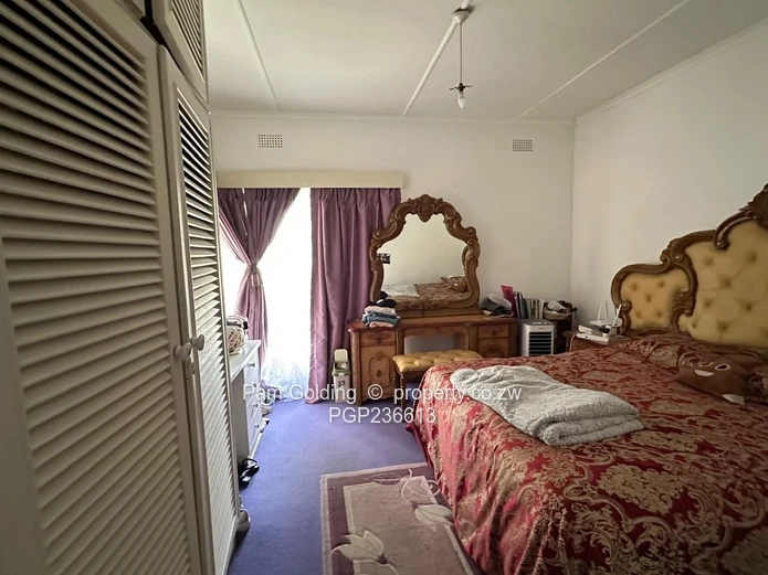 Elegant Well-maintained Family Residence (Sole Mandate)