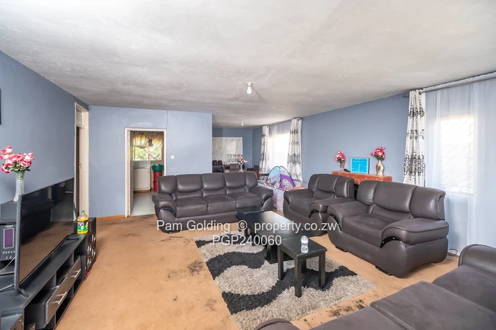 Neat cosy house for sale