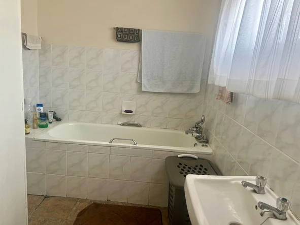 3 Bedroom Garden Flat