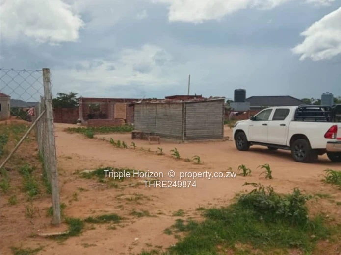 Spacious 2-Bed on 800m² Plot in Ruwa — Good ZESA