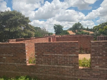 6 Bedroom House