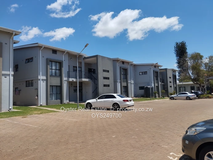 Two and three bedroom cluster houses to let (Sole Mandate)