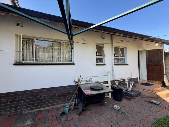 2 Bedroom Garden Flat