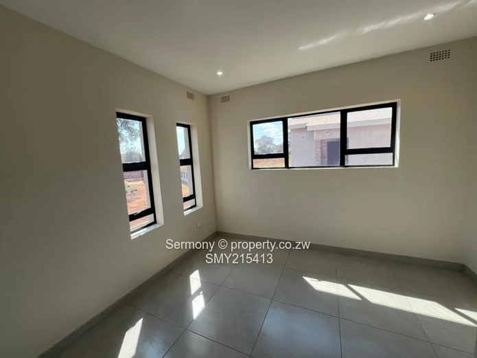 Luxurious 4-Bed Townhouse in Marlborough Up For Grabs 