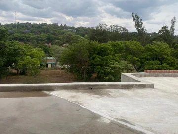 4 Bedroom Flat & Apartment