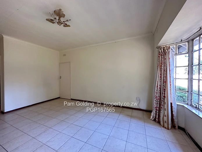 4 Bedroom House - Greystone Park 