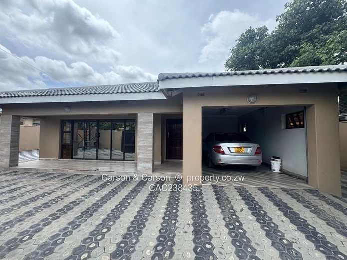 Modern house available for rental in Mainway Meadows 