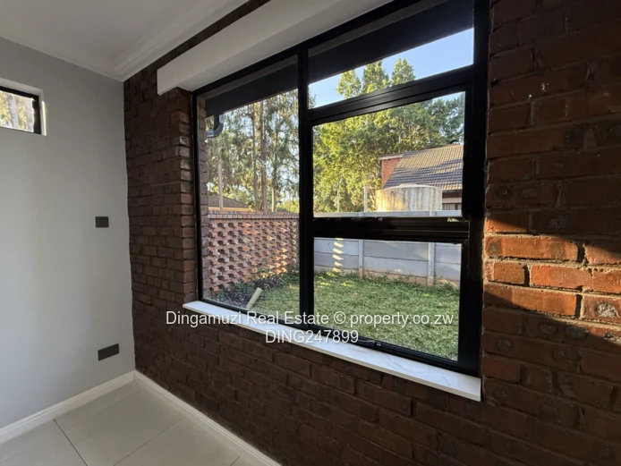 3 Bedroom garden flats for Sale Greendale