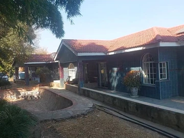 5 Bedroom House