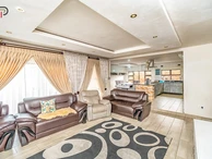 Emmaculate Family Home