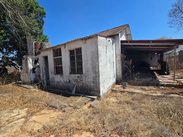 Farm & Agricultural Land