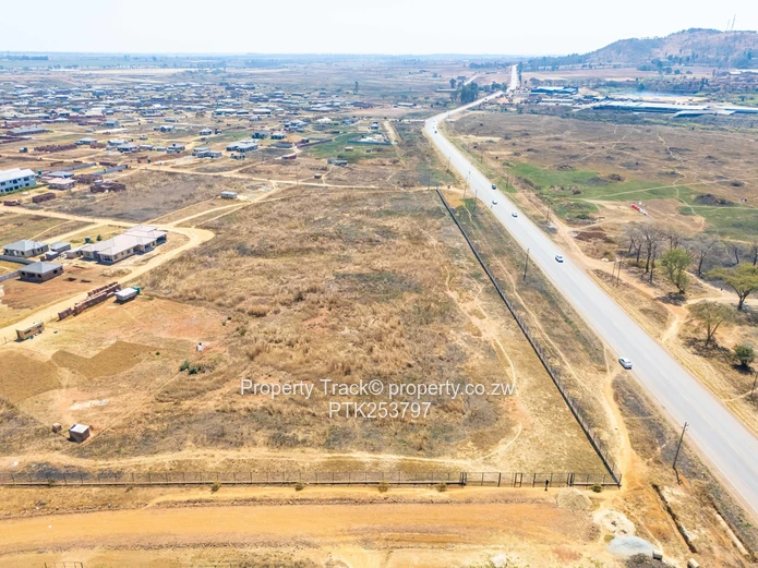 Prime Mazowe Street Road Frontage — 9,370 Sqm Commercial Stand