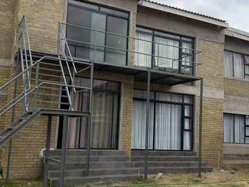 3 Bedroom Garden Flat