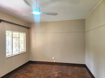 2 Bedroom Flat & Apartment