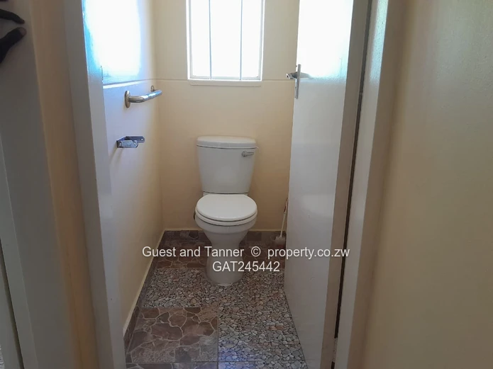 Modern 3-Bedroom Home to Rent in Haig Park, Mabelreign