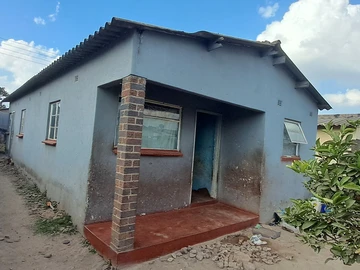 Spacious Dip 7-Bedroom Family Home in Glen View, Harare for Sale!