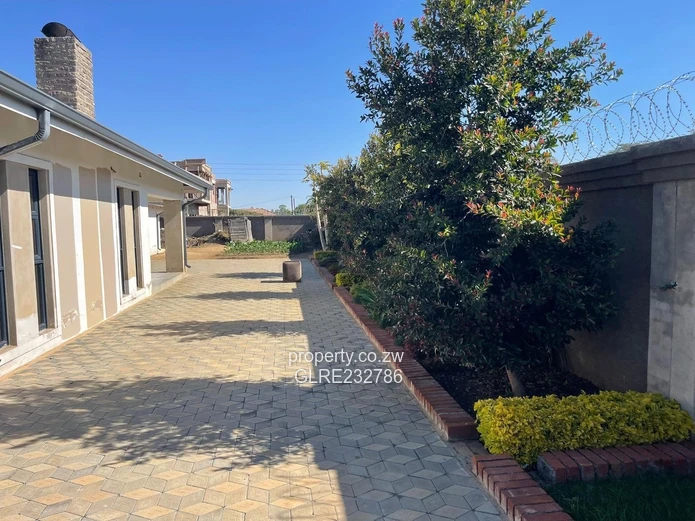 Modern Family Living, Highlands House For Sale 