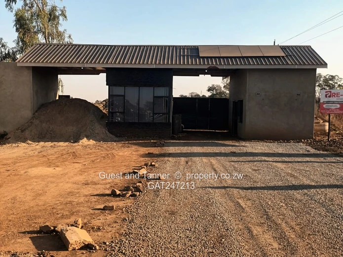 Canal Lifestyle – Kutandara, Tynwald Stands For Sale