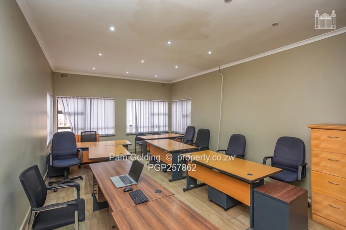 Commercial Offices For Rent in Avondale West